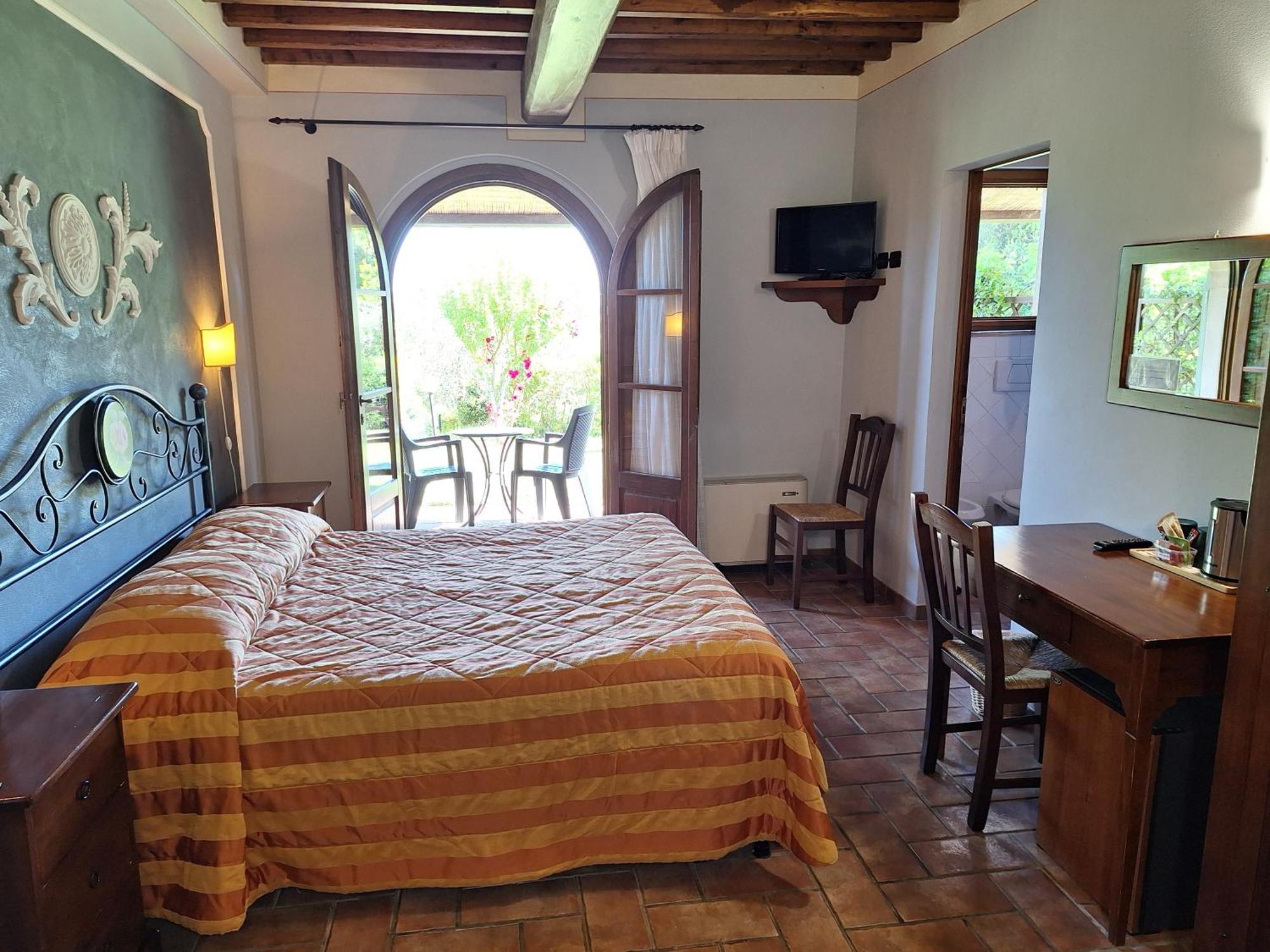 Antico Borgo Il Cardino Bed & Breakfast ซานจีมิญญาโน ภายนอก รูปภาพ