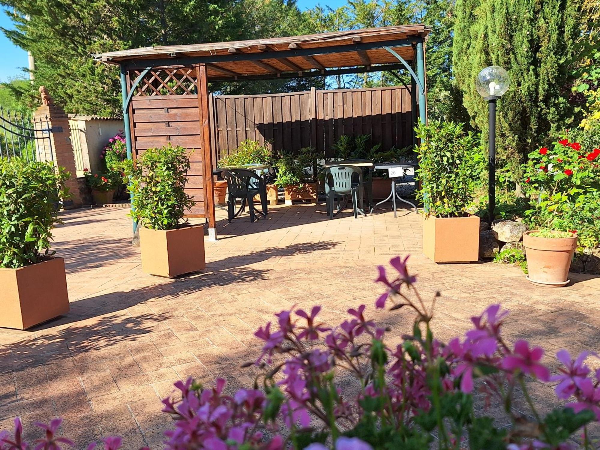 Antico Borgo Il Cardino Bed & Breakfast ซานจีมิญญาโน ภายนอก รูปภาพ